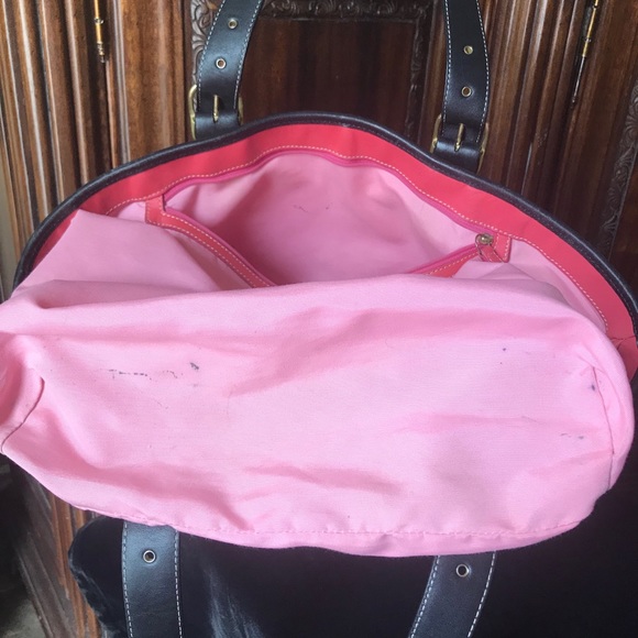 Generous Woven Coach Tote Black & Cream - Picture 11 of 15